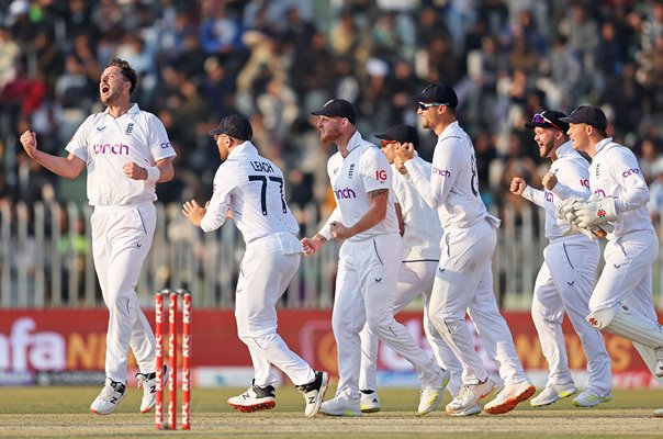 Ollie Robinson England celebrates Day 5 wicket v Pakistan Rawalpindi 2022