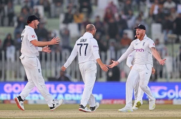 Jack Leach & Ben Stokes England celebrate test win v Pakistan Rawalpindi 2022