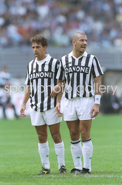 Italy football legends Roberto Baggio & Gianluca Vialli Juventus 1992