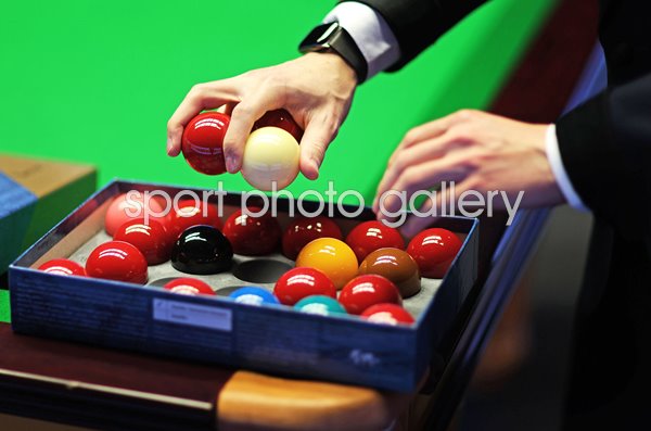 Snooker referee sorts snnoker balls Masters Final London 2023