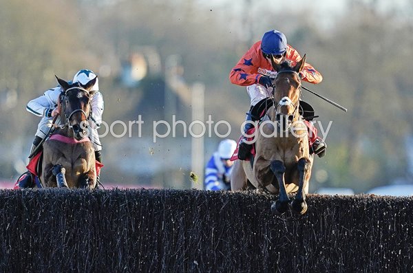 Harry Cobden riding Bravemansgame wins King George Kempton 2022