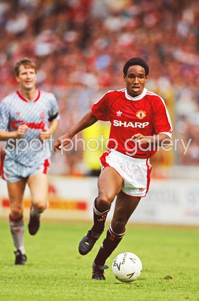 Paul Ince Manchester United FA Charity Shield Wembley 1990