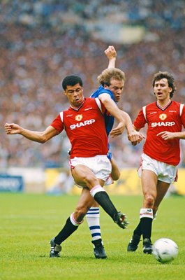 Andy Gray Everton v Paul McGrath 