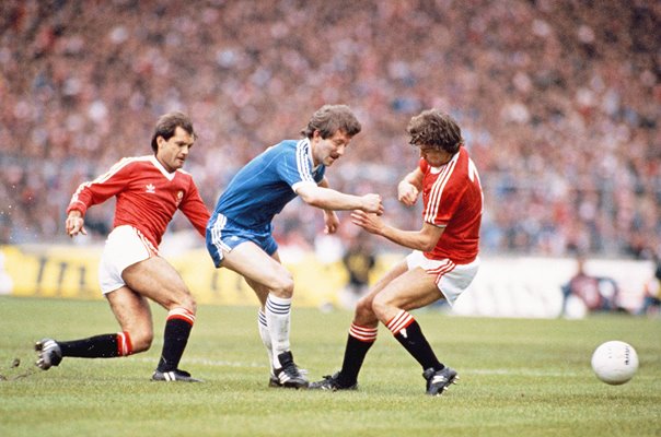 Jimmy Case Brighton v Ray Wilkins & Bryan Robson Manchester United FA Cup Final 1983