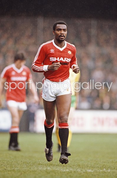 Laurie Cunningham Manchester United v Norwich First Division 1983