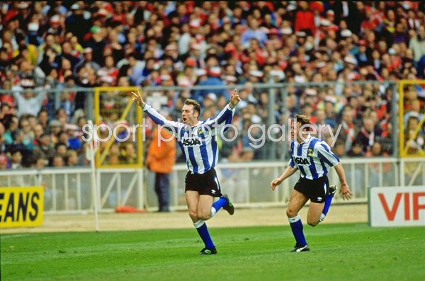 John Sheridan Sheffield Wednesday scores Rumbelows Cup Final Wembley 1991