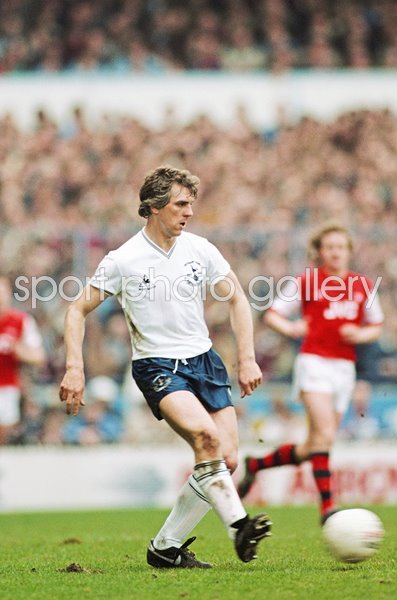 Graham Roberts Tottenham Hotspur v Arsenal White Hart Lane 1983