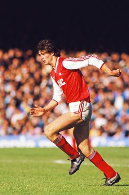 Niall Quinn Arsenal v West Ham Highbury 1986