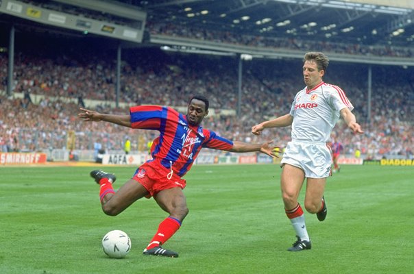 Lee Martin Manchester United v Andy Gray Crystal Palace FA Cup Final 1990
