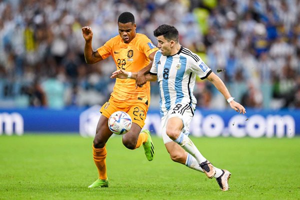 Marcos Acuna Argentina v Denzel Dumfries Netherlands Quarter Final World Cup 2022