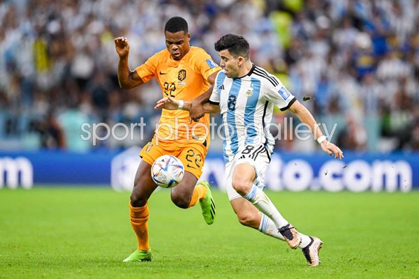 Marcos Acuna Argentina v Denzel Dumfries Netherlands Quarter Final World Cup 2022