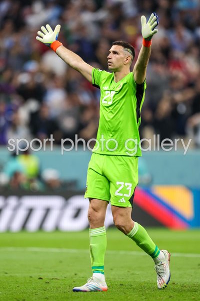 Emiliano Martinez Argentina v Croatia World Cup Semi Final Qatar 2022