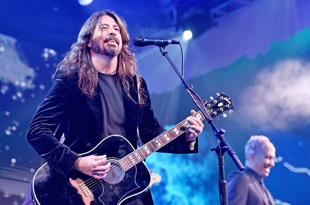 Dave Grohl Foo Fighters on stage Los Angeles 2022