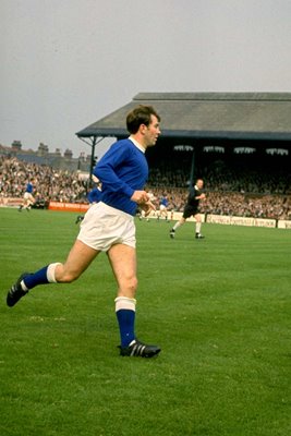 Howard Kendall Everton player Football League 1968