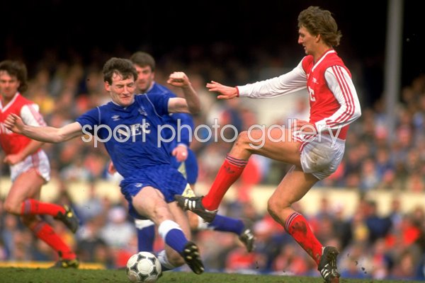 Dave Watson Everton v Tony Adams Arsenal Division One Highbury 1987