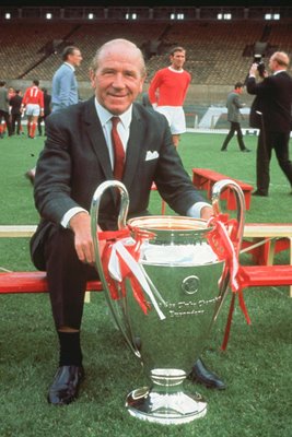 Sir Matt Busby Manchester United manager European Cup Trophy 1968