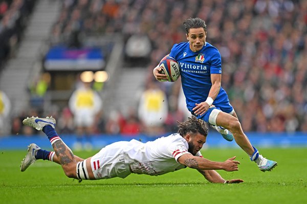 Ange Capuozzo Italy breaks v England Six Nations Twickenham 2023