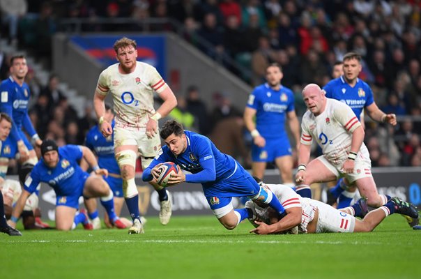 Alessandro Fusco Italy scores v England Six Nations Twickenham 2023