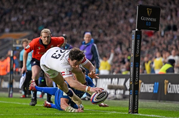 Henry Arundell England scores v Italy Six Nations Twickenham 2023