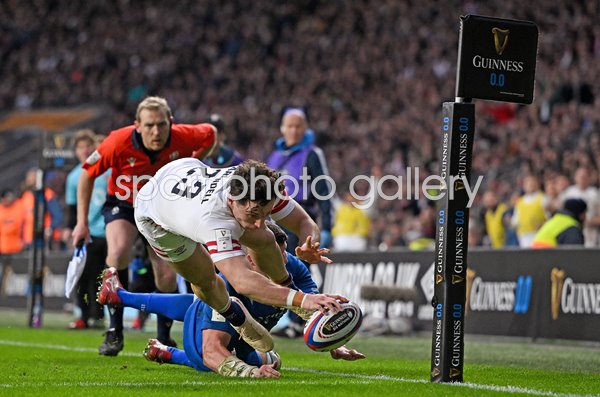 Henry Arundell England scores v Italy Six Nations Twickenham 2023