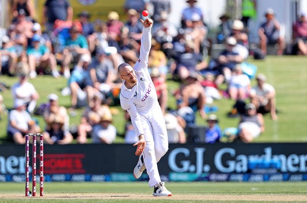 Jack Leach England bowls v New Zealand Mount Maunganui Test 2023