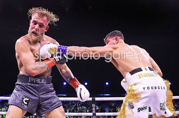 Tommy Fury punches Jake Paul Cruiserweight Fight Riyadh 2023