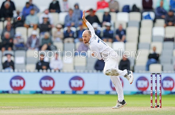Jack Leach England bowls v New Zealand Wellington Test 2023