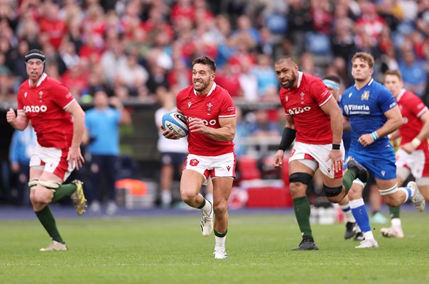 Rhys Webb Wales breaks Italy v Wales Rome Six Nations 2023