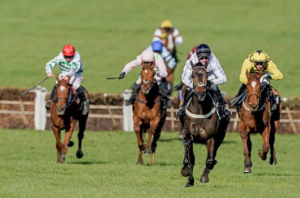 Nico de Boinville & Constitution Hill win Champion Hurdle Cheltenham Festival 2023 