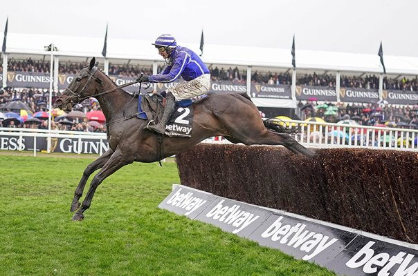 Paul Townend & Energumene last fence Queen Mother Chase Cheltenham 2023