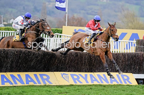 Rachael Blackmore riding Envoi Allen wins Ryannair Chase Cheltenham 2023 