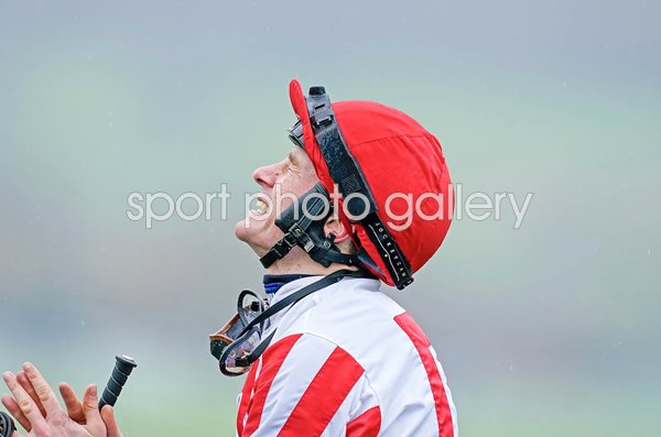 Sam Twiston-Davies prays for the photo finish success Cheltenham Festival 2023 