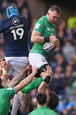 Peter O'Mahony Ireland catch v Scotland Six Nations Murrayfield 2023