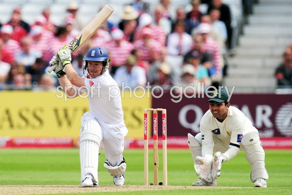 Eoin Morgan trademark paddle sweep