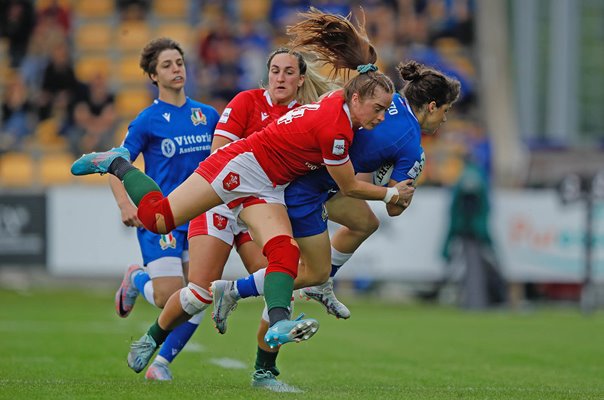 Lisa Neumann Wales tackles Aura Muzzo Italy Women's Six Nations 2023