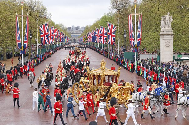 King Charles III & Queen Camilla Gold State Coach Coronation Day 2023