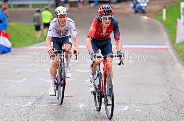 Geraint Thomas Ineos leads Joao Almeida Stage 16 Giro d'Italia 2023