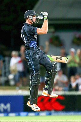 Martin Guptill celebrates New Zealand win v England 2013