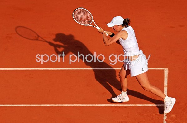 Iga Swiatek Poland backhand French Open Paris 2023