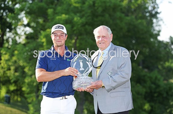 Viktor Hovland Norway Memorial Champion with Jack Nicklaus Muirfield Village 2023