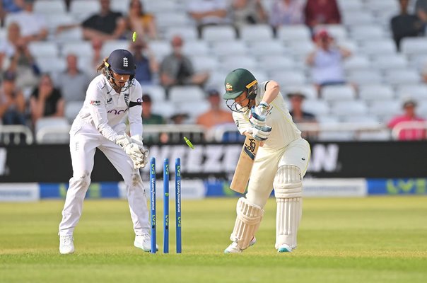 Alyssa Healy bowled by Sophie Ecclestone Women's Ashes Test Nottingham 2023