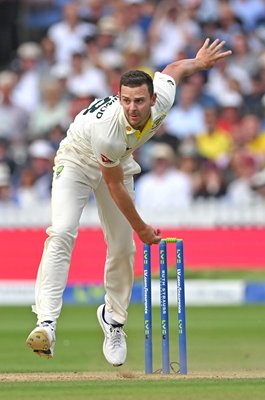 Josh Hazlewood Australia bowls v England Lord's Ashes 2023