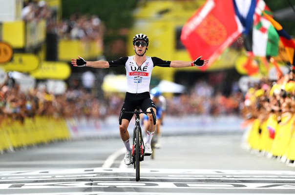 Adam Yates Great Britain wins Stage 1 Tour de France 2023