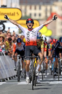 Victor Lafay France wins Stage 2 Tour de France 2023  