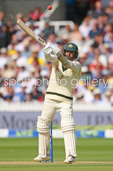 Nathan Lyon Australia bats whilst injured v England Lord's Ashes Test 2023
