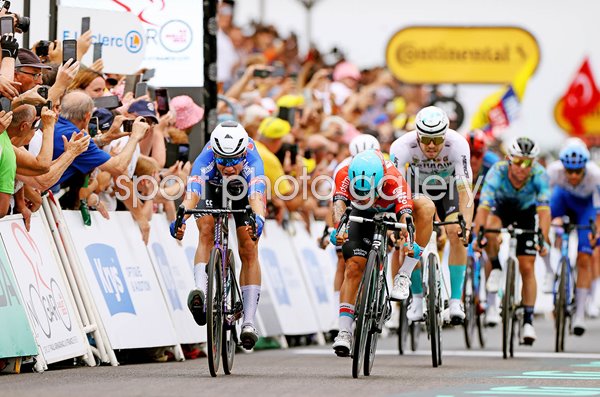 Jasper Philipsen Belgium wins successive sprints Stage 4 Tour de France 2023