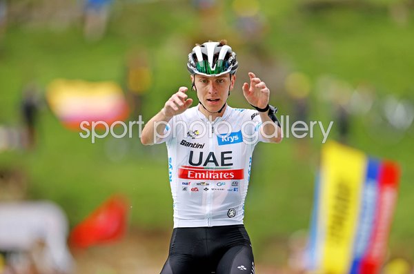 Tadej Pogacar Slovenia Finish Line Stage 6 win Tour de France 2023