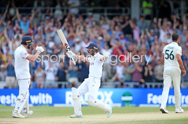 Mark Wood celebrates winning runs with Chris Woakes Headingley Ashes 2023