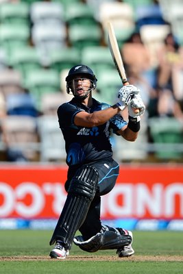 Ross Taylor New Zealand v England 2013