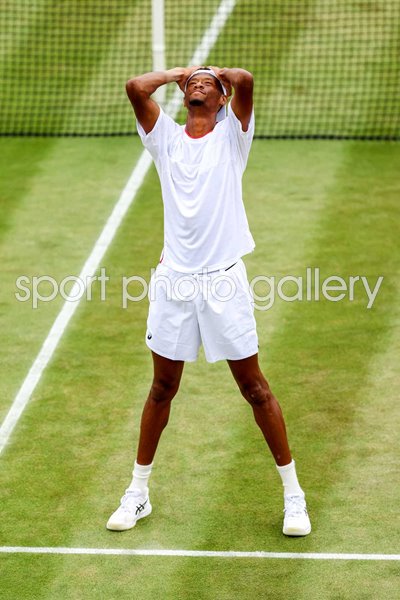 Christopher Eubanks USA celebrates win v Stefanos Tsitsipas Wimbledon 2023
